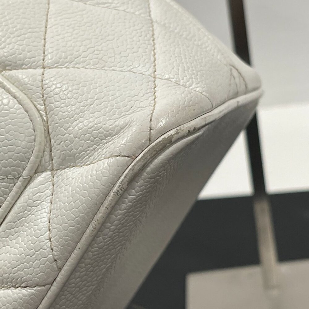 Chanel White Medallion Tote Gold Hardware (JB1027) - Picture 7 of 14